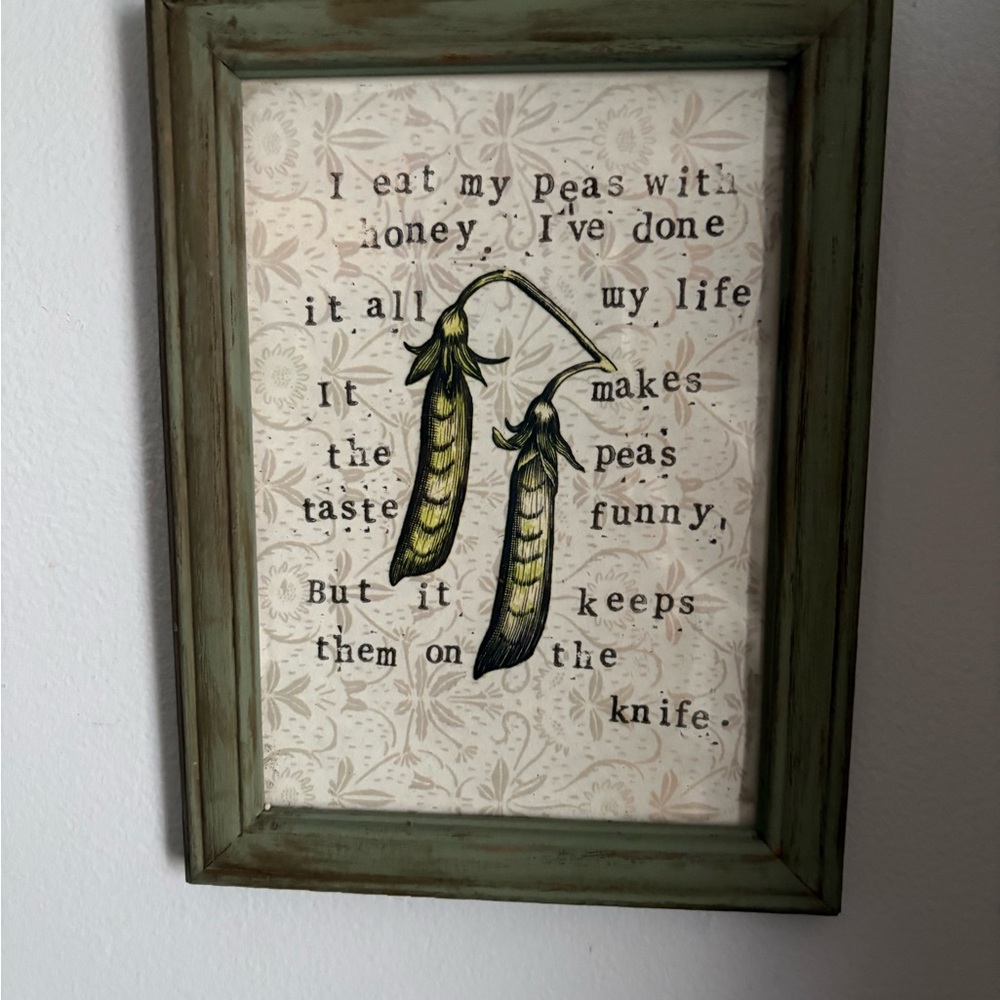 Rustic Green Framed Pea Pod Wall Art